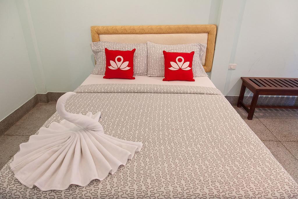 Zen Rooms Siripong Road Банкок Екстериор снимка